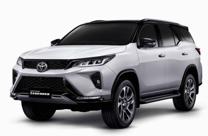 Toyota Fortuner Legender - 01